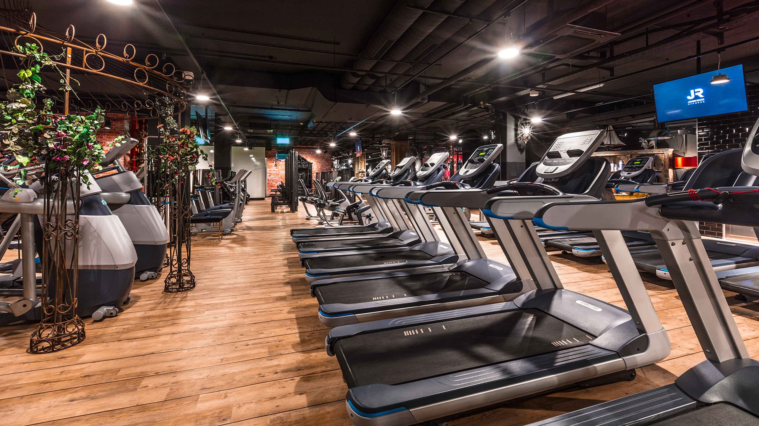 John Reed Fitness Fitnessstudio