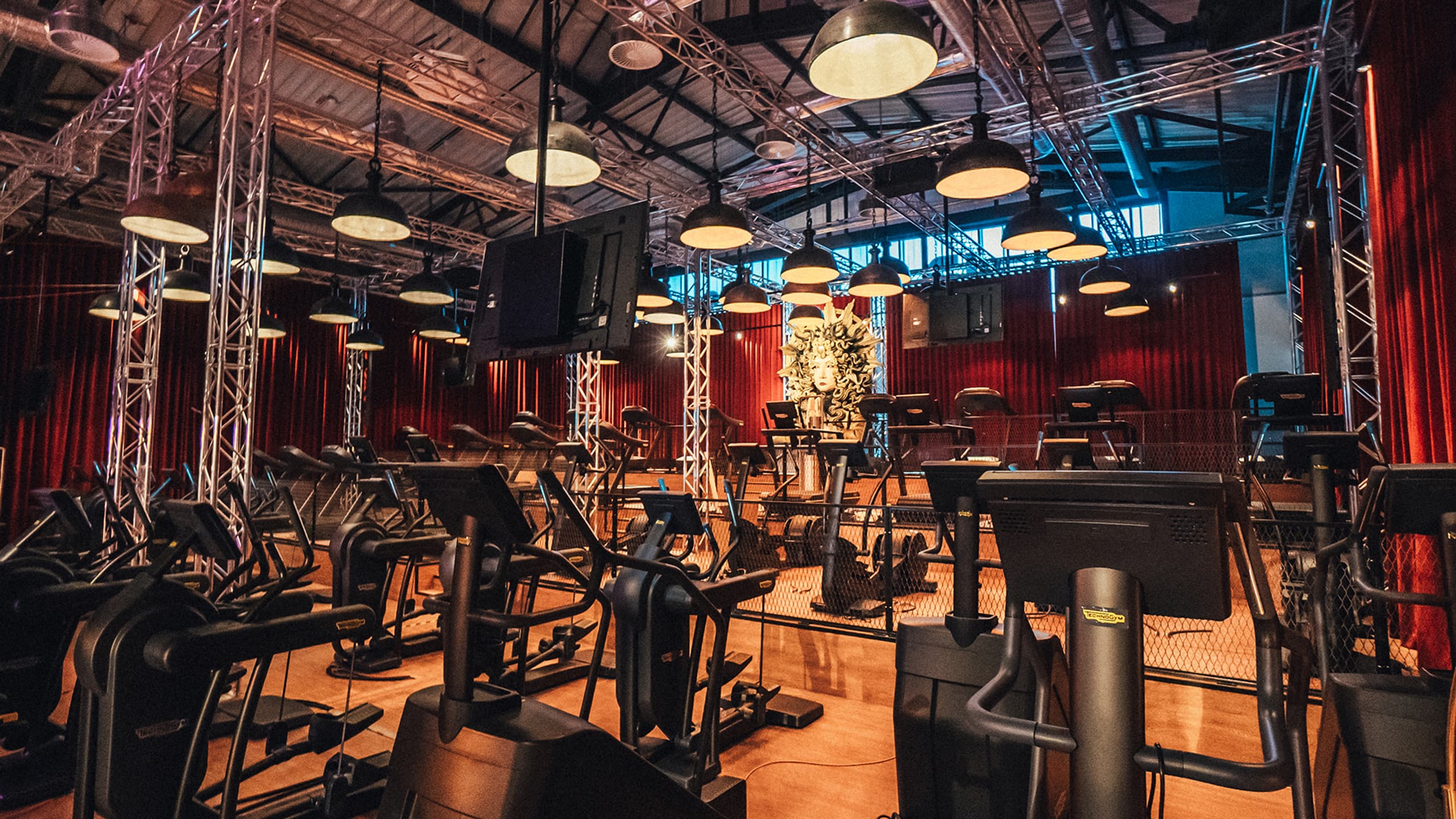 John Reed Fitness Fitnessstudio