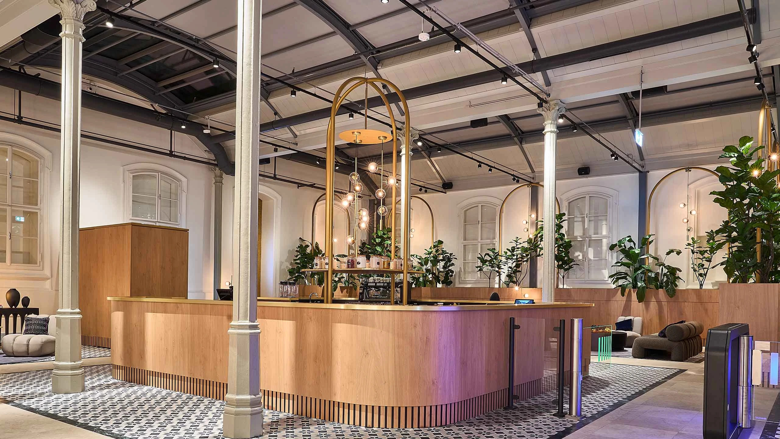 John Reed Fitnessstudio Wien Donau Zentrum Indoor Functional Area Gewichte Geräte Pump Up The Gym