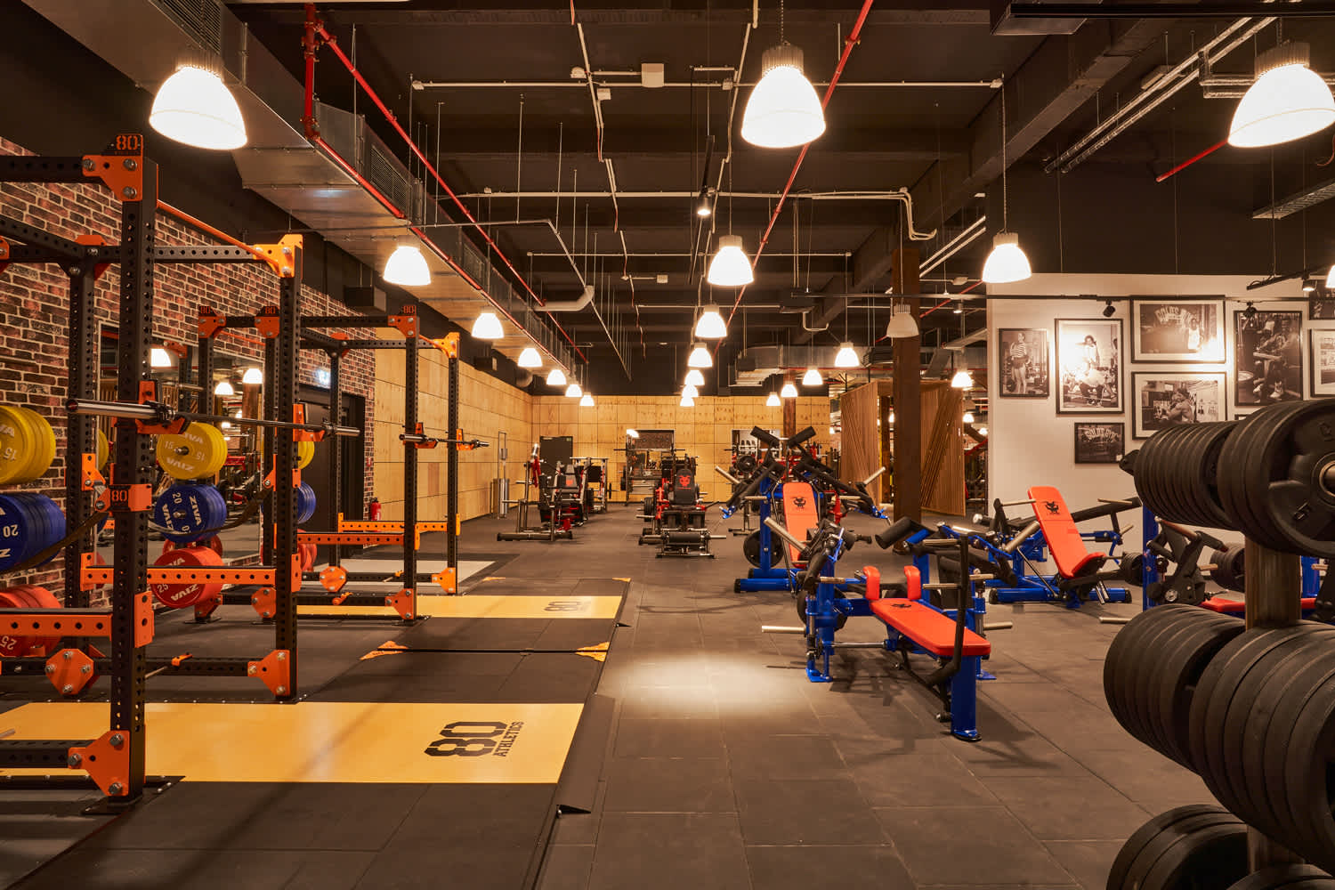 Gold's Gym Fitnessstudio Jena