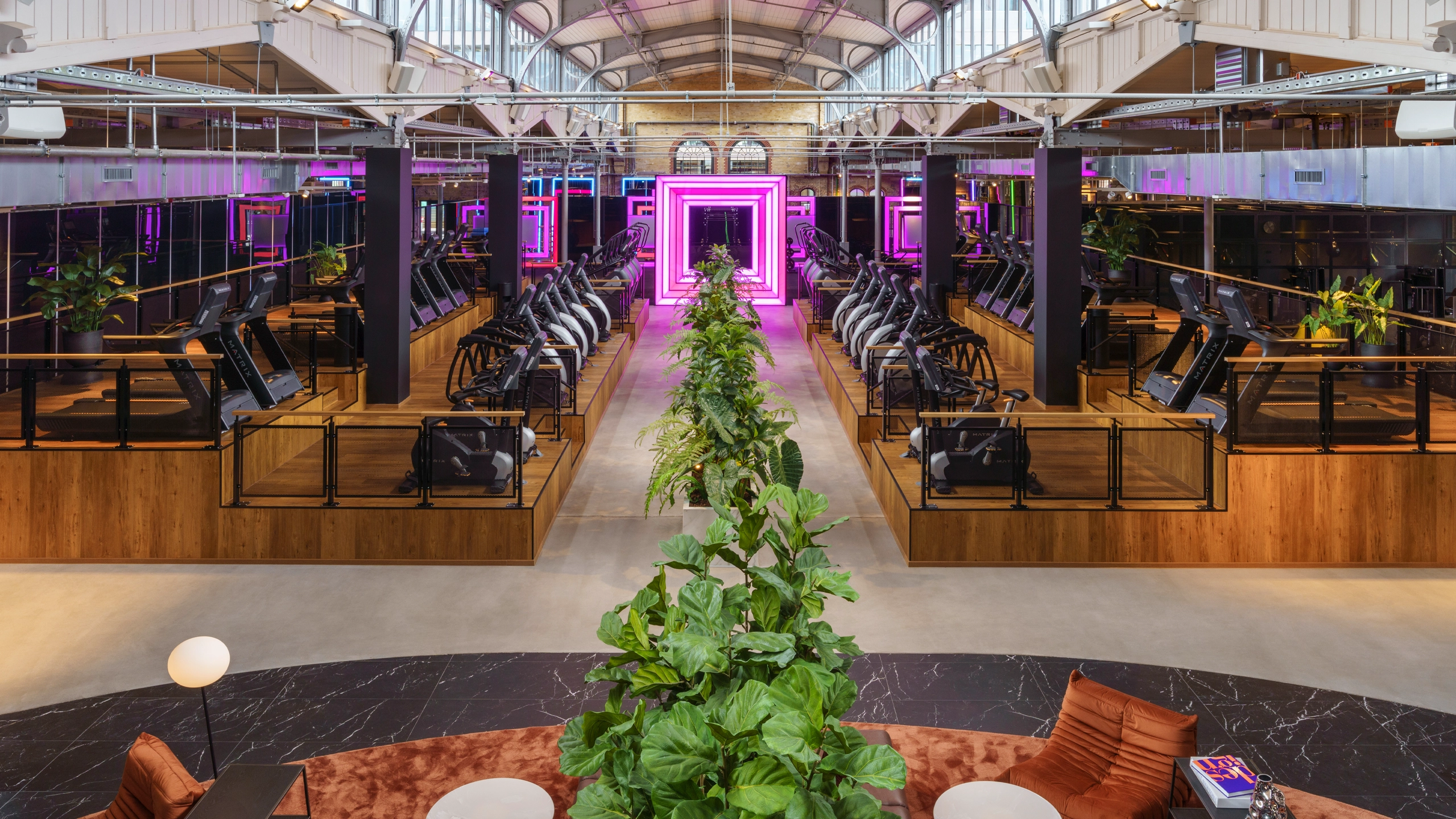 Fitnessstudio Berlin | 7 Standorte | JOHN REED Fitness, image size:2560x1440